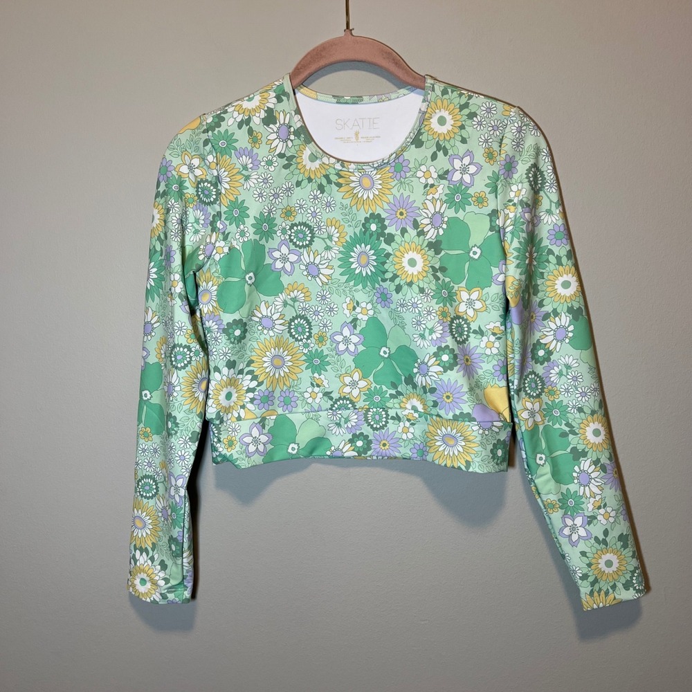 Skatie Womens Long Sleeve Cropped Rash Guard Retro Floral Green Purple Large